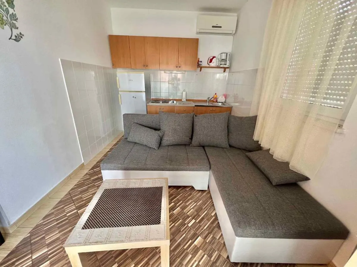 Apartments In Dramalj 42437