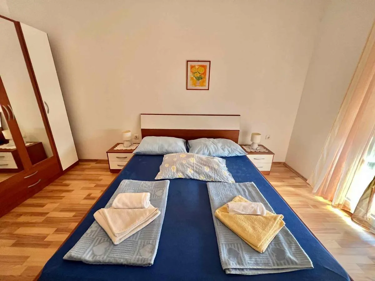 Apartments In Dramalj 42437