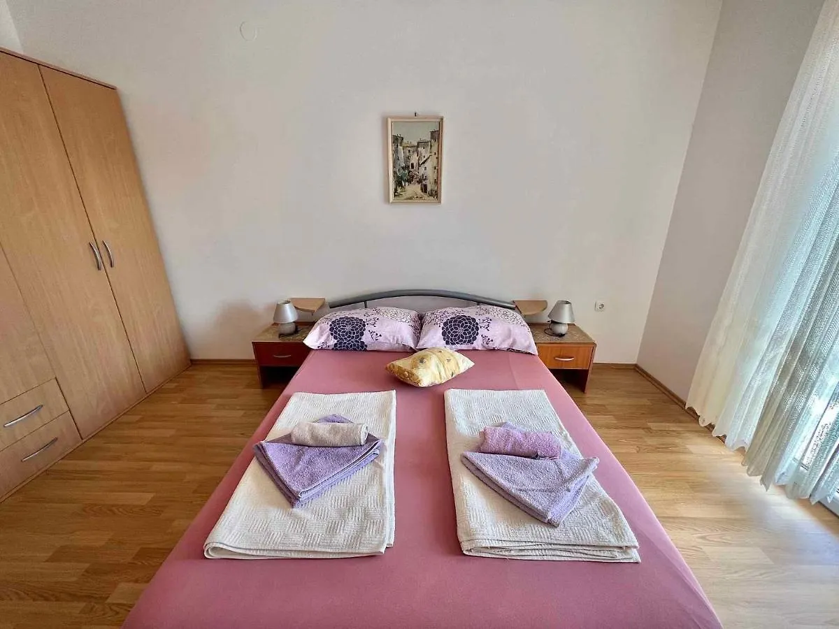 Apartments In Dramalj 42437 Croatia